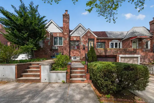 32-30 190th Street, Flushing, NY 11358