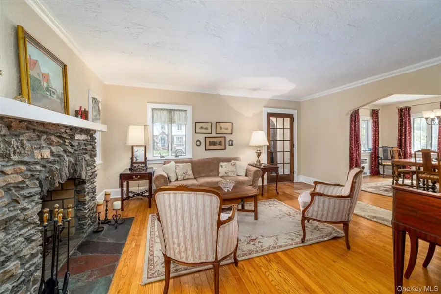 12 May Court, Rockville Centre, NY 11570 - #3
