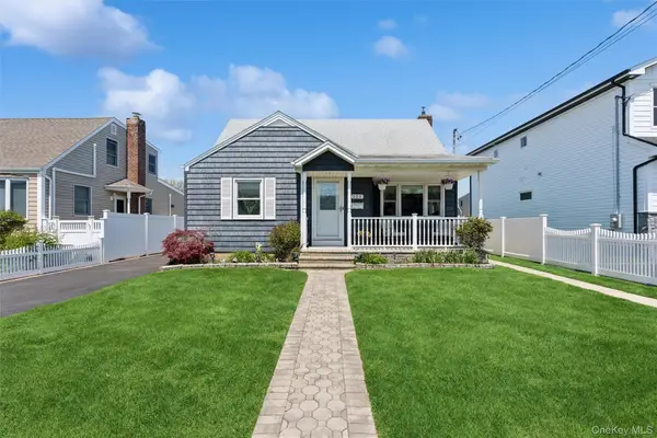 122 Mckinley Avenue, North Bellmore, NY 11710