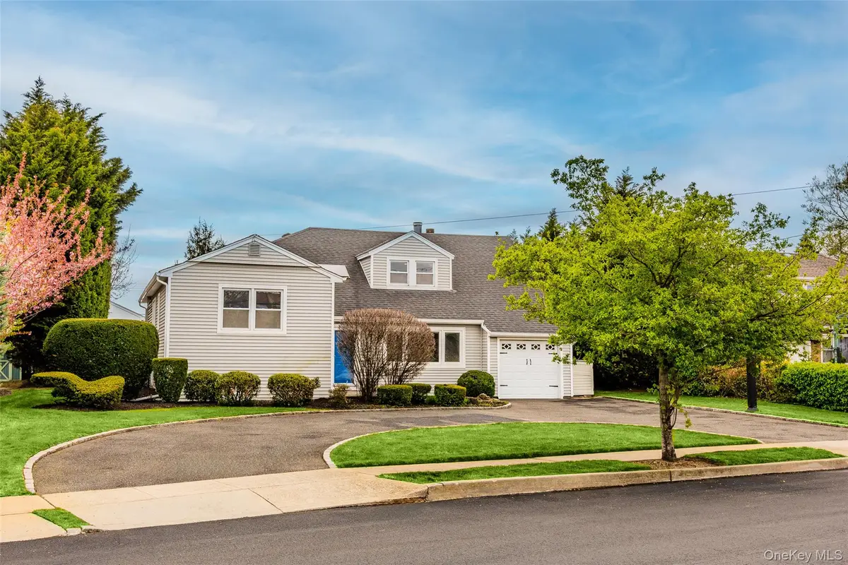 1970 Brook Park Drive, Merrick, NY 11566 - #1