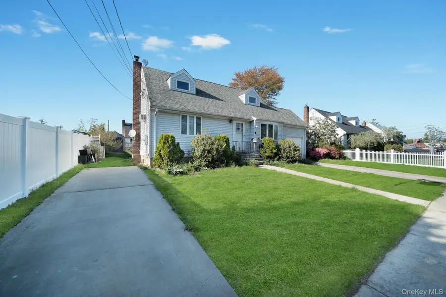 83 Old Farmingdale Road, West Babylon, NY 11704 - #2