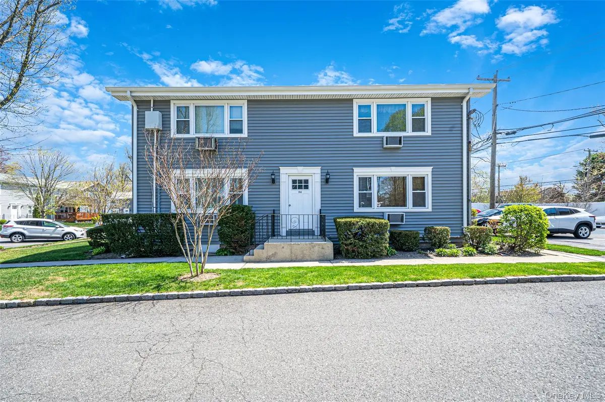 96 Finch Lane #2B, Islip, NY 11751 - #1