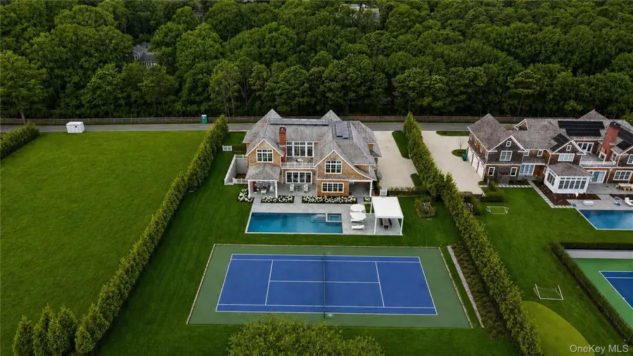 460 Edge Of Woods Road, Southampton, NY 11968 - #3