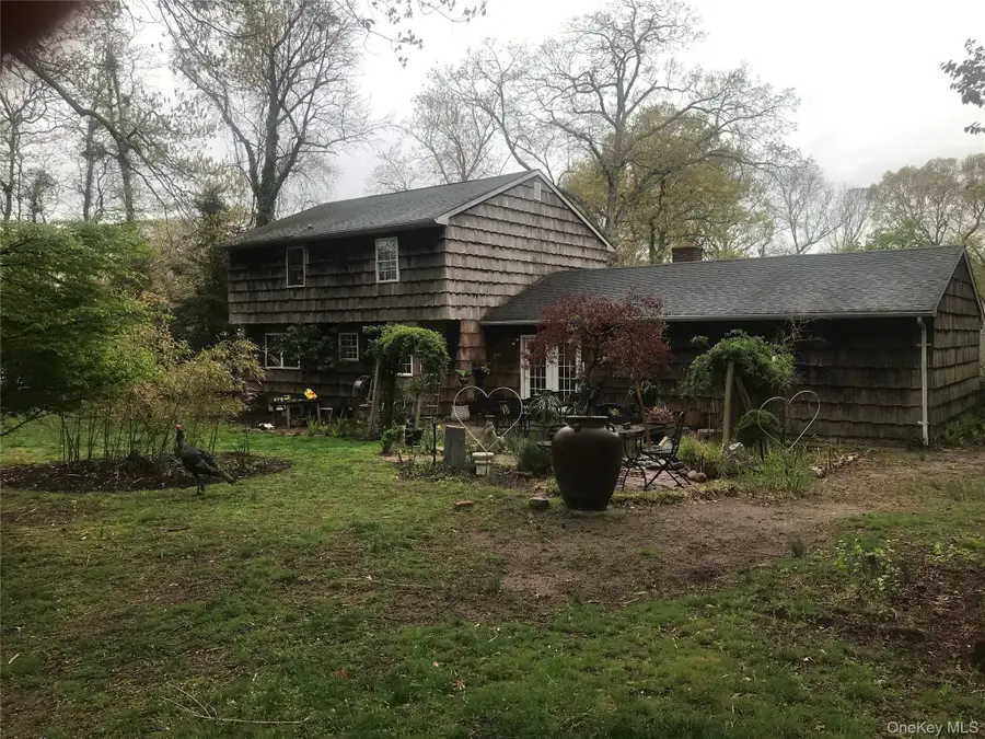 19 Reynolds Road, Shoreham, NY 11786 - #2