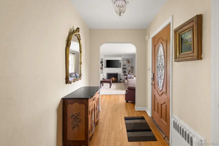 6 Lloyd Haven Drive, Lloyd Harbor, NY 11743 - #2