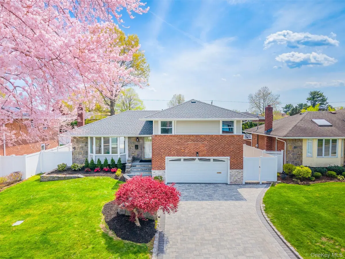 19 Birchwood Park Drive, Syosset, NY 11791 - #1