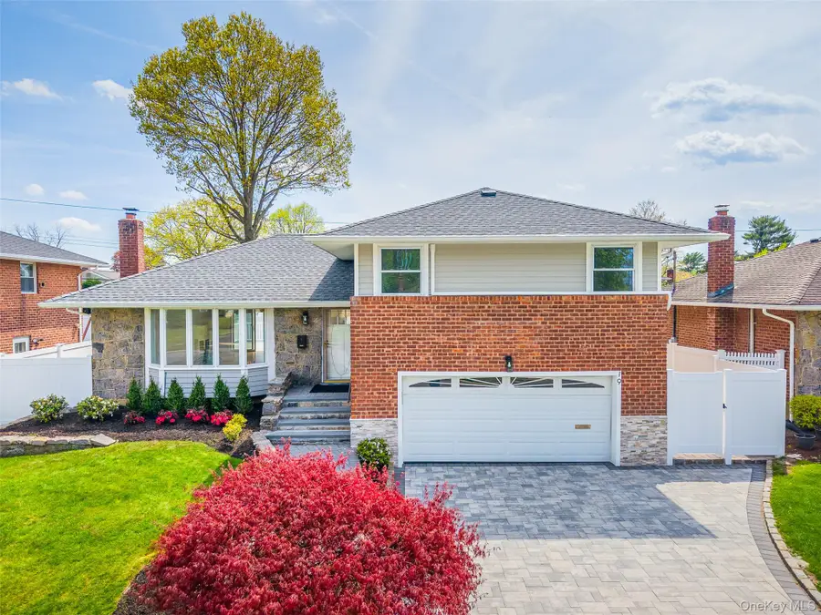19 Birchwood Park Drive, Syosset, NY 11791 - #2