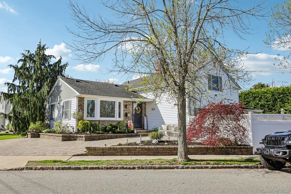 76 S Bay Drive, Massapequa, NY 11758 - #1