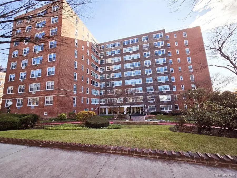 164-20 Highland Avenue #5R, Jamaica, NY 11432 - #3