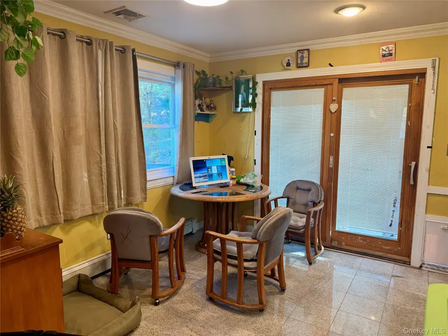 35 Shelton Court, Lake Ronkonkoma, NY 11779 - #2