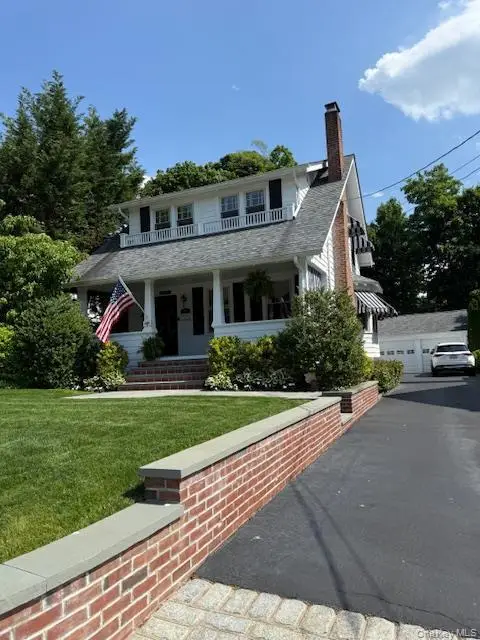 56 Oakland Street, Huntington, NY 11743 - #1