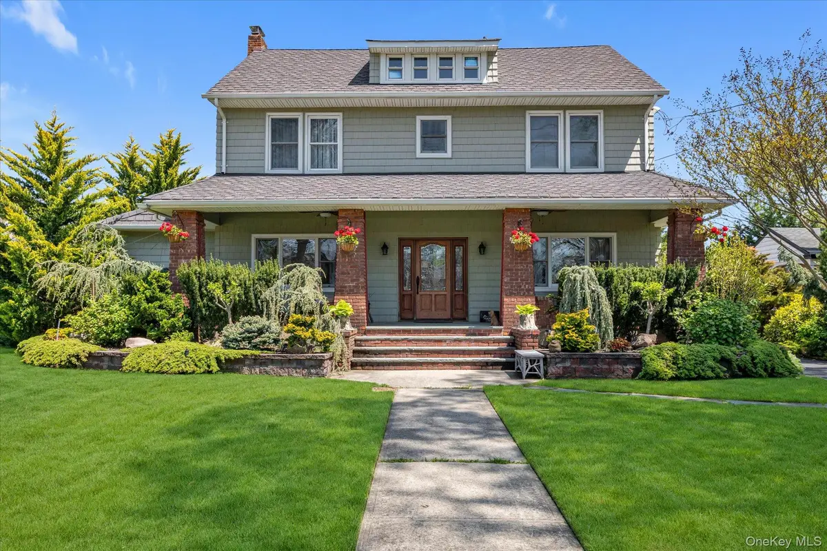 725 Scranton Avenue, East Rockaway, NY 11518 - #1