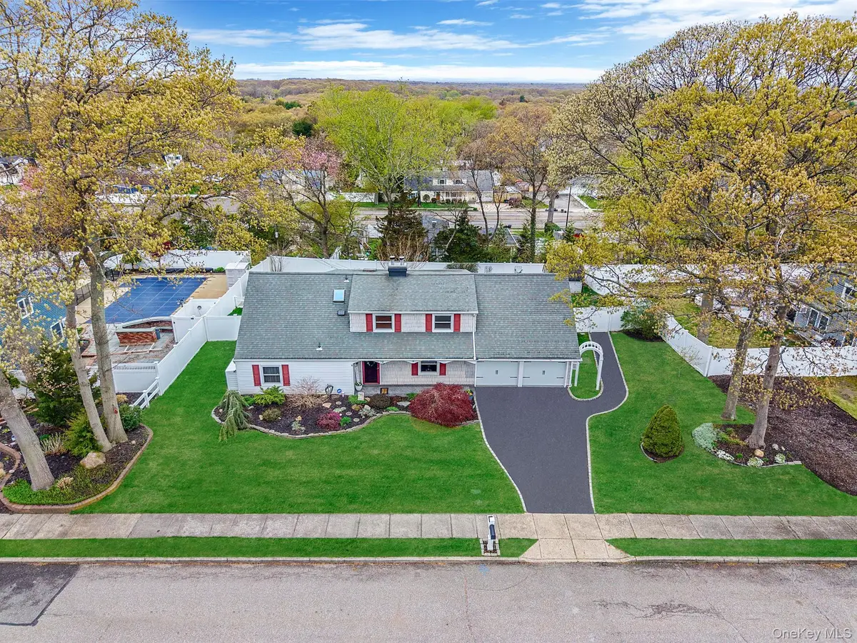 10 Lehigh Lane, Farmingville, NY 11738 - #1
