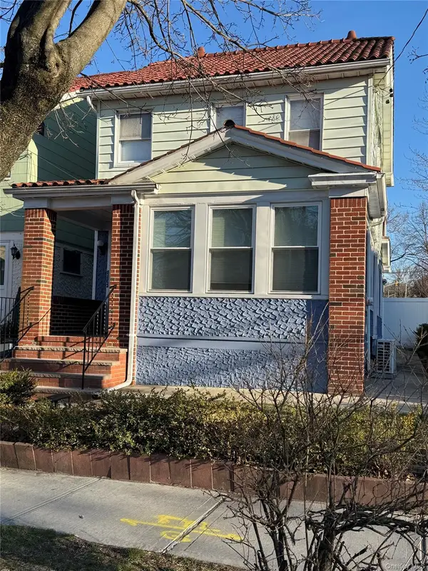 8802 79th Avenue, Glendale, NY 11385