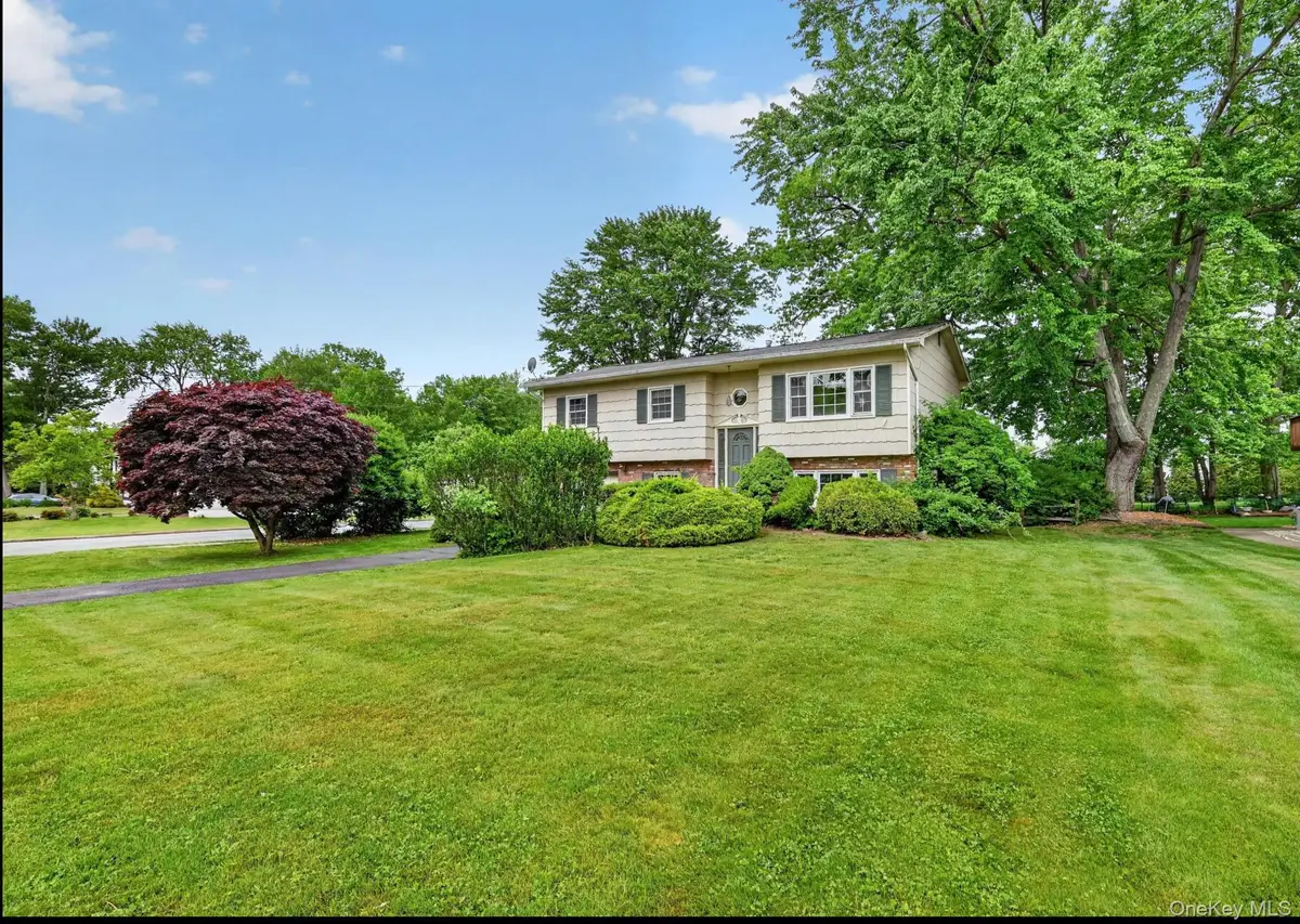 105 Lakewood Drive, Congers, NY 10920 - #1