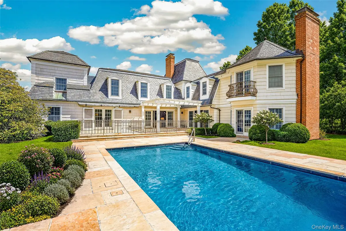299 Narrow Lane, Southampton, NY 11968 - #1