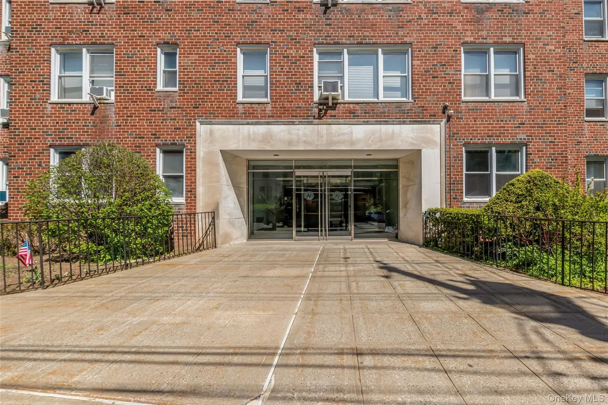 25 Sunnyside Drive #4C, Yonkers, NY 10705 - #1