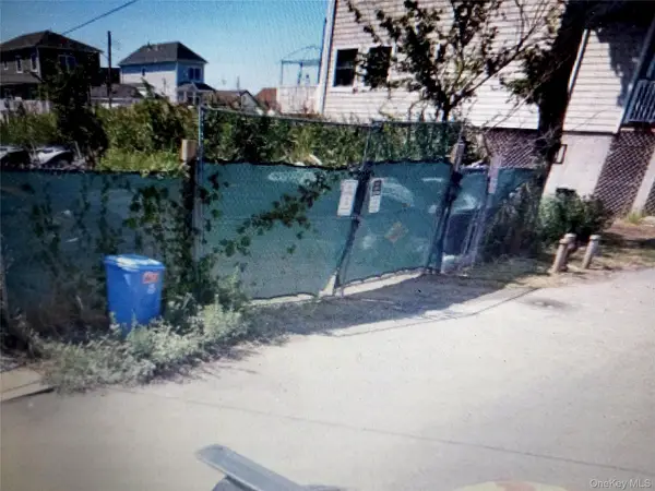 Queens Block 14240 Lot 94 Rau Ct & Pedestrian Way, Hamilton Beach, NY 11414