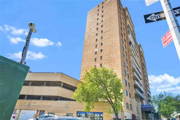 92-29 Queens Boulevard #8F, Rego Park, NY 11374