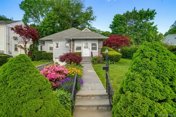 42 Beverly Road, Yonkers, NY 10710