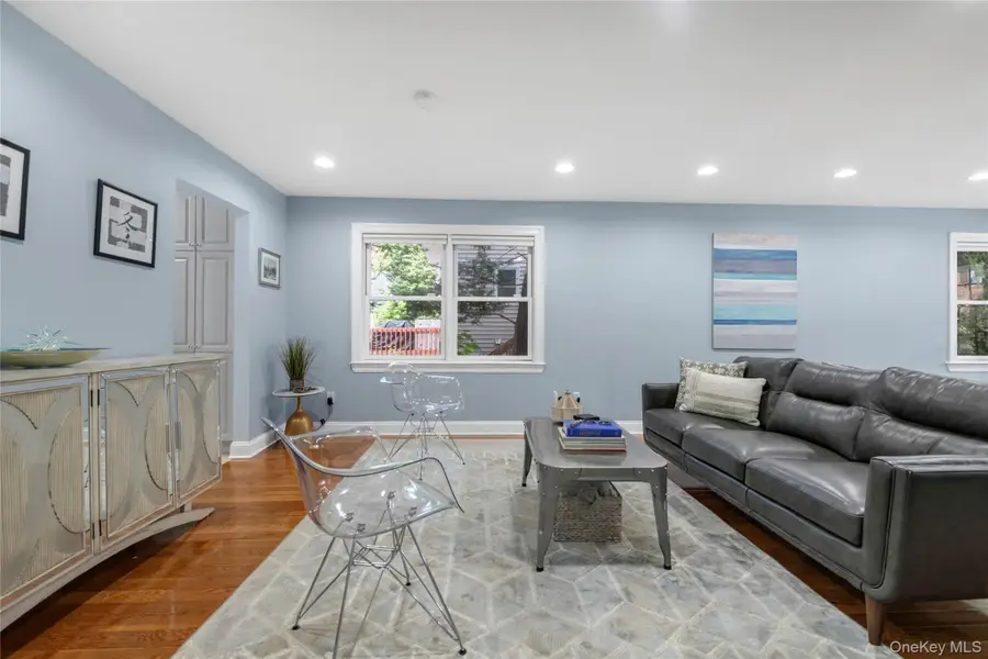 22 Madison Street, Port Washington, NY 11050 - #2