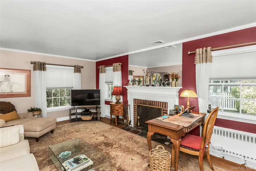 231 Sydney Avenue, Malverne, NY 11565 - #3
