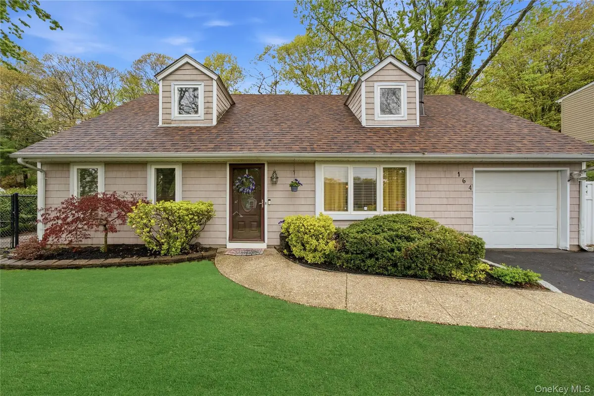 164 Rosemont Avenue, Farmingville, NY 11738 - #1