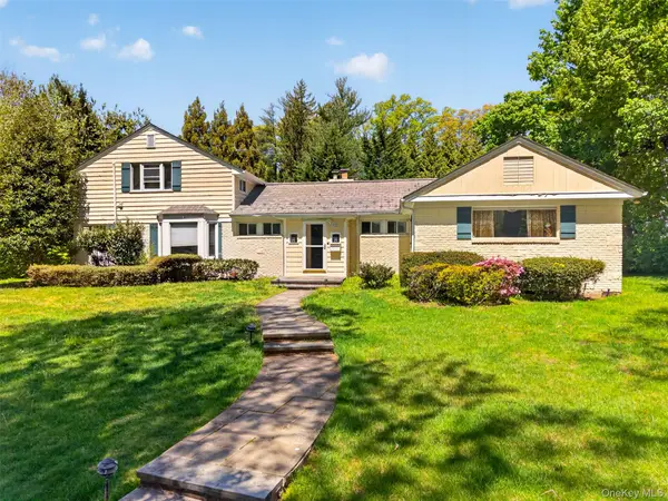 77 Merrivale Road, Great Neck, NY 11020