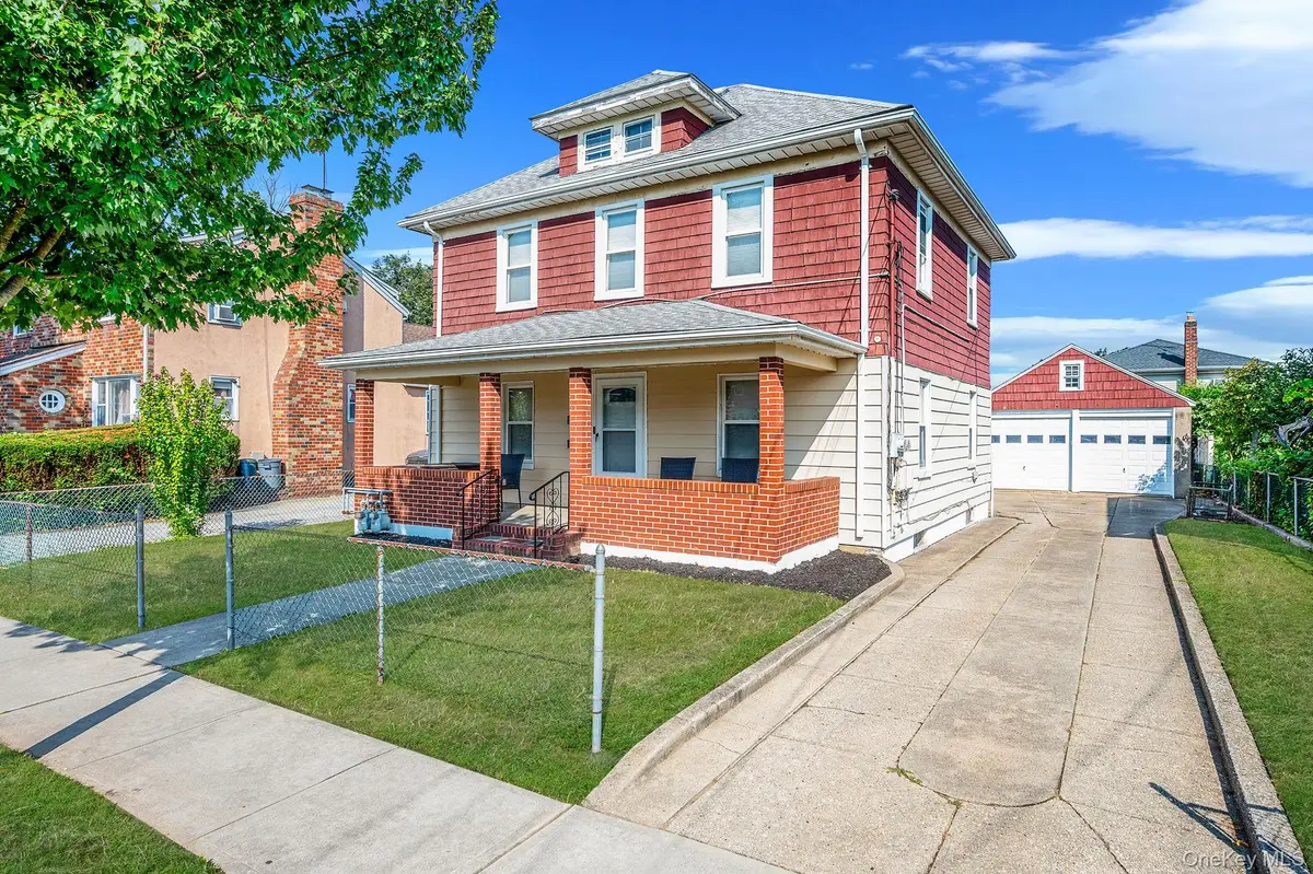 236 Jackson Avenue, Mineola, NY 11501 - #1