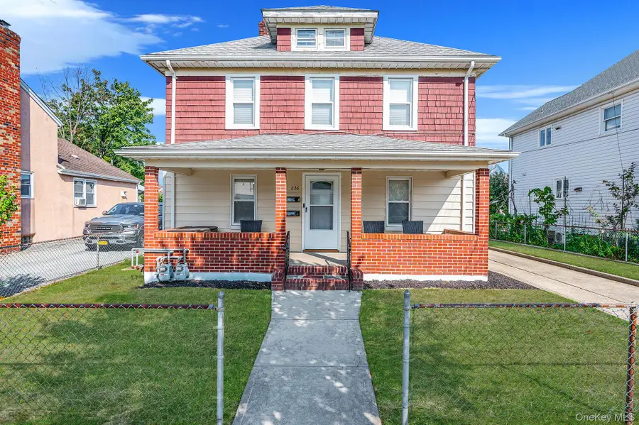 236 Jackson Avenue, Mineola, NY 11501 - #2