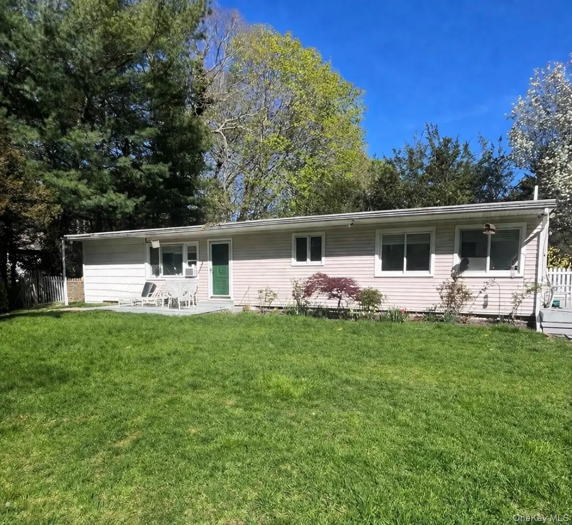 531 Montauk Highway, Westhampton Beach, NY 11978 - #1