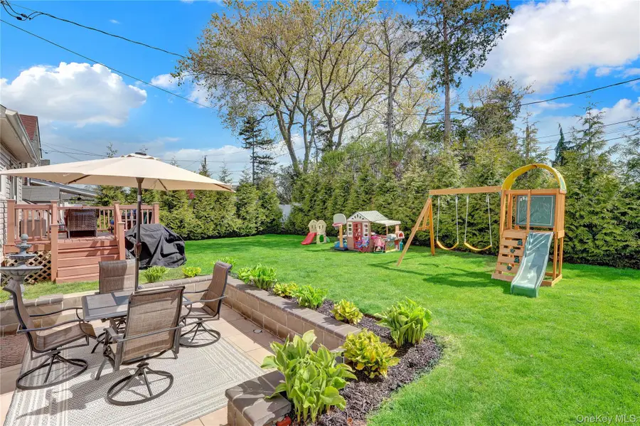 2 Oxford Avenue, Massapequa, NY 11758 - #2