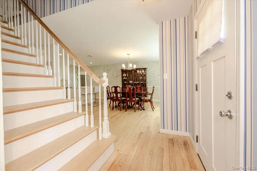 427 Westminster Road, Rockville Centre, NY 11570 - #2