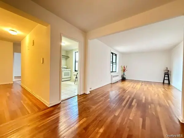 38-15 149 Street #3Fl, Flushing, NY 11354