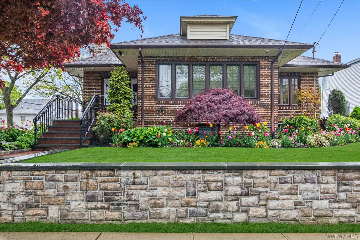 40 Harding Avenue, Lynbrook, NY 11563 - #1