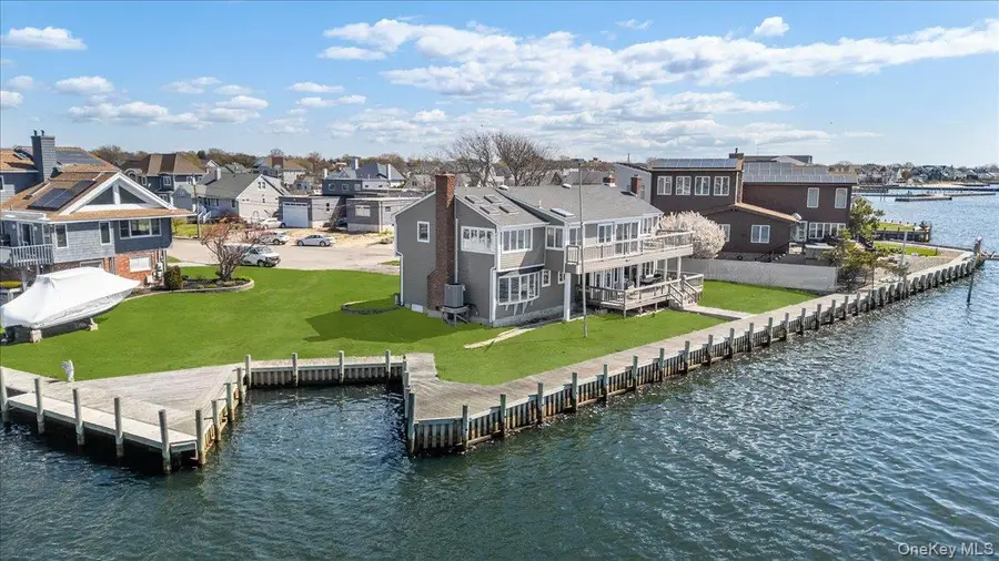 160 Sequams Lane W, West Islip, NY 11795 - #2