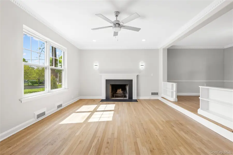 21 Keogh Lane, New Rochelle, NY 10805 - #3