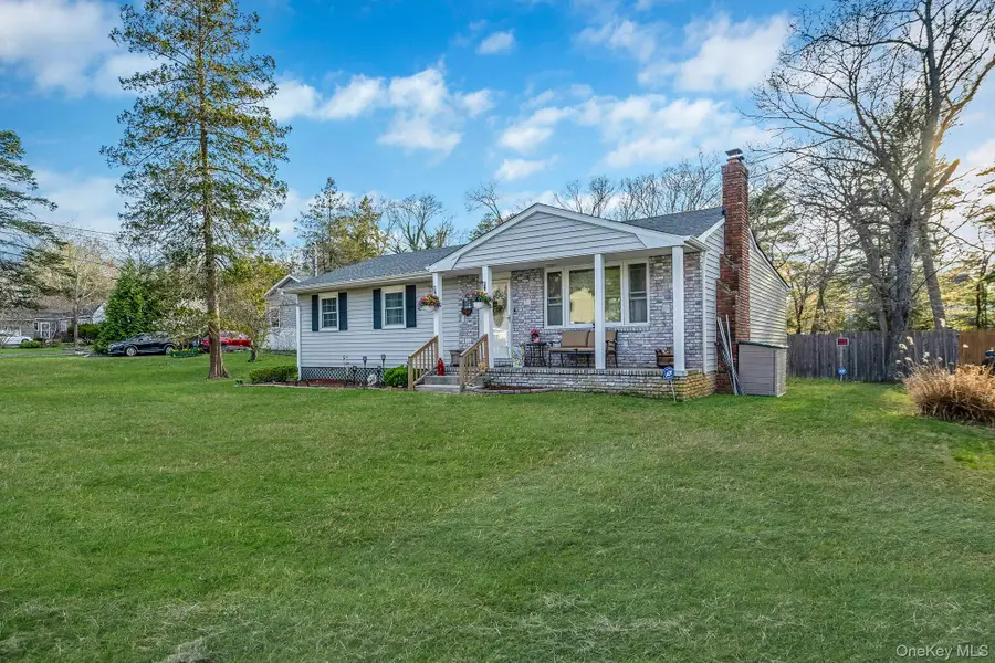 134 Park Lane, Middle Island, NY 11953 - #3