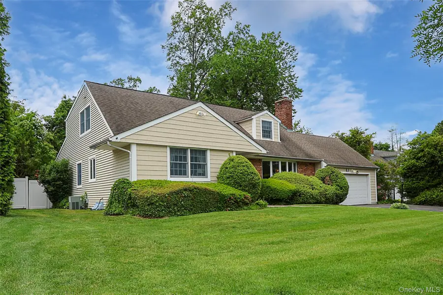 30 Todd Drive E, Glen Head, NY 11545 - #2