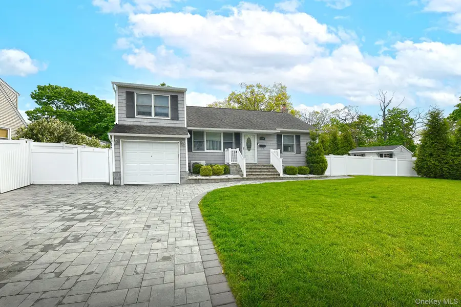 871 Pineneck Road, Seaford, NY 11783 - #2