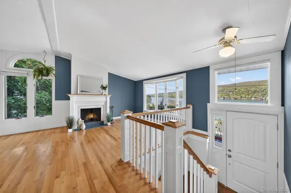 66 Edgemere Avenue, Greenwood Lake, NY 10925