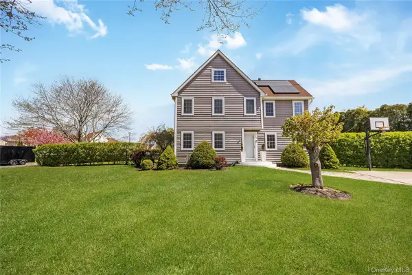 56 Arrowhead Avenue, Riverhead, NY 11901