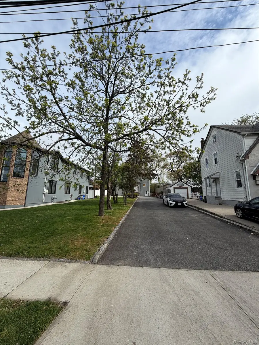 215 Spring Street, Lawrence, NY 11559 - #3
