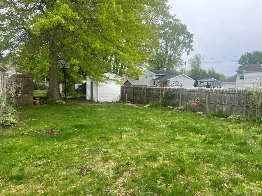 3016 Beechnut Avenue, Medford, NY 11763 - #3