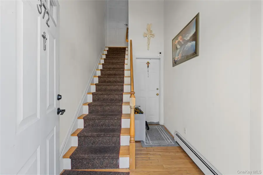 372 Madison Street, Franklin Square, NY 11010 - #2