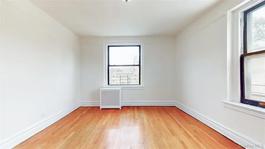 72-34 Austin St #D3, Forest Hills, NY 11375 - #2