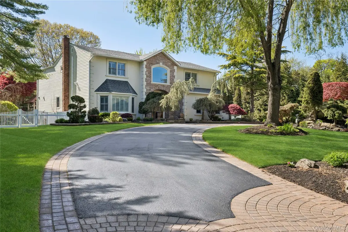 70 Laurel Court, Laurel Hollow, NY 11791 - #1