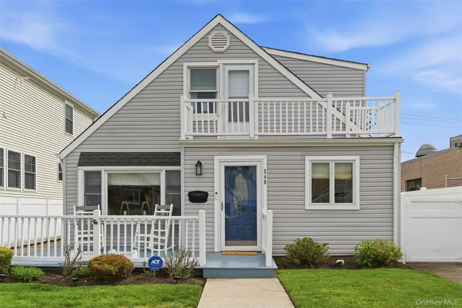 540 W Walnut Street, Long Beach, NY 11561 - #2