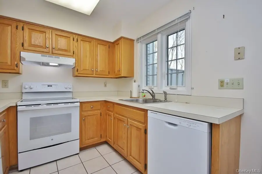 607 Chestnut Drive, Carmel, NY 10512 - #2