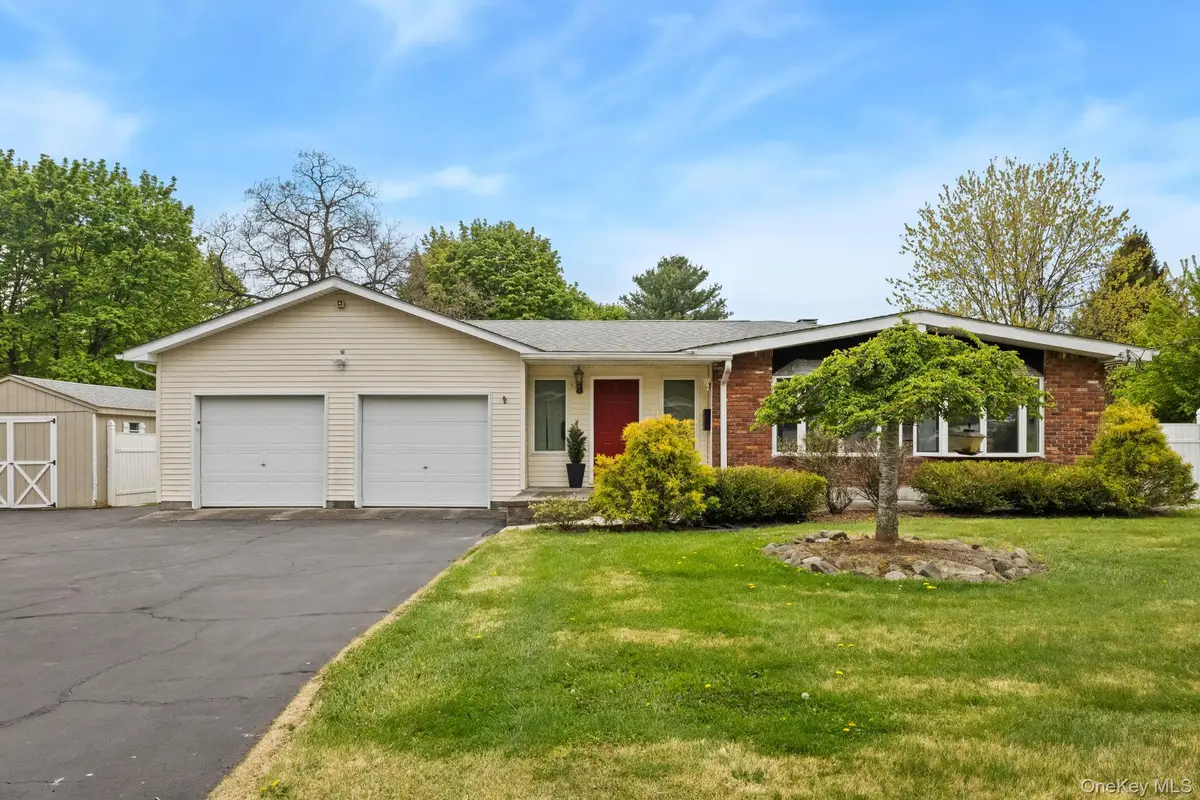 26 Carrie Lane, Nanuet, NY 10954 - #1